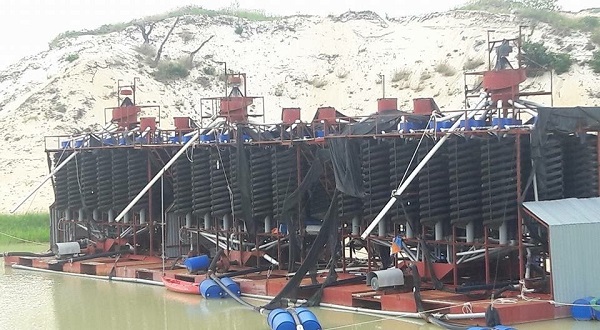 Khai thác titan tại Hàm Thuận Nam, Bình Thuận